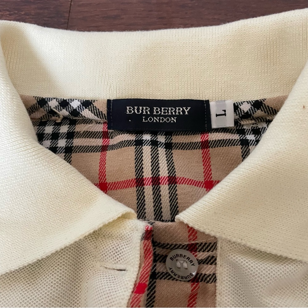 Burberry button short sleeve
